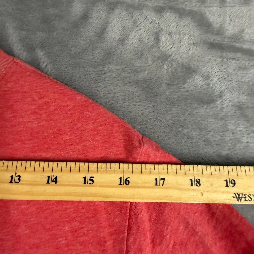 Nike Dri-FIT Mens Red Heather Silver Swoosh Logo Graphic T-Shirt Medium